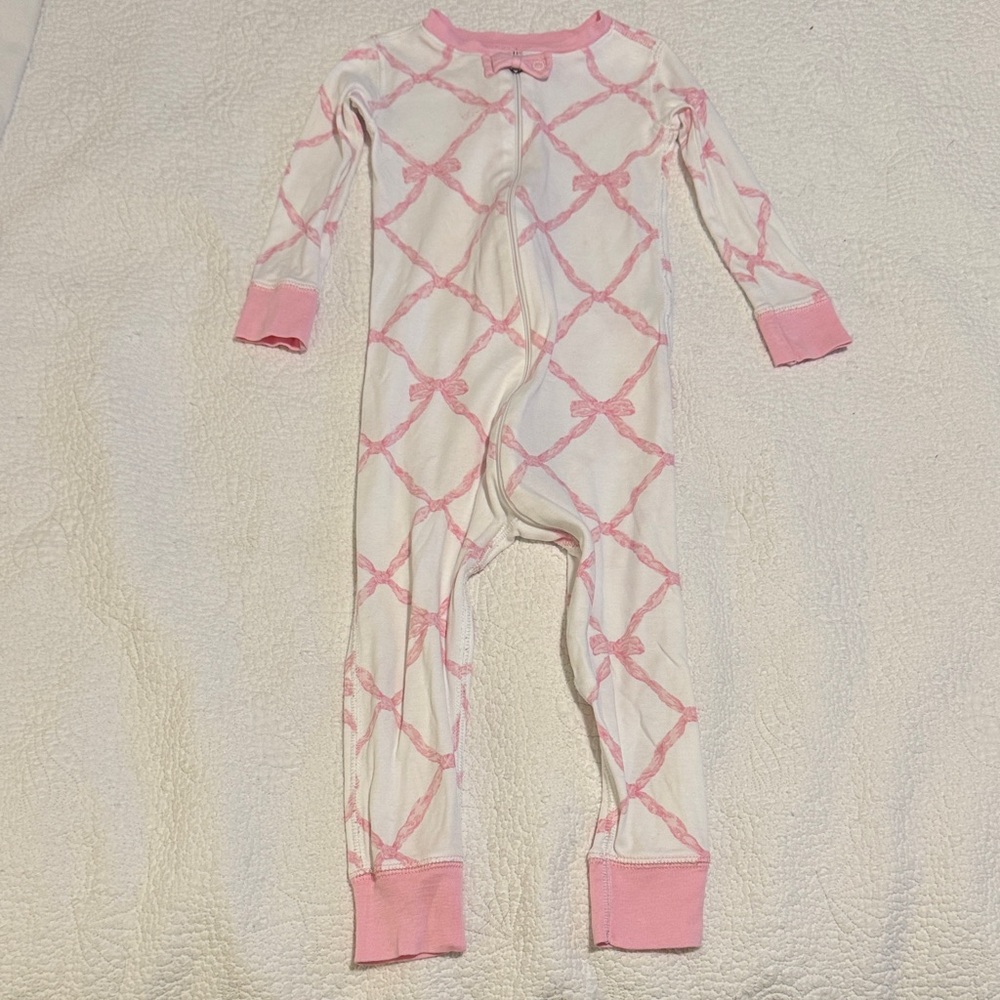 GUC TNBC Pink and White Bows Girls Onsie Pajama Size 2T